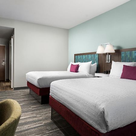 Hampton Inn Redmond Bend Airport Екстериор снимка