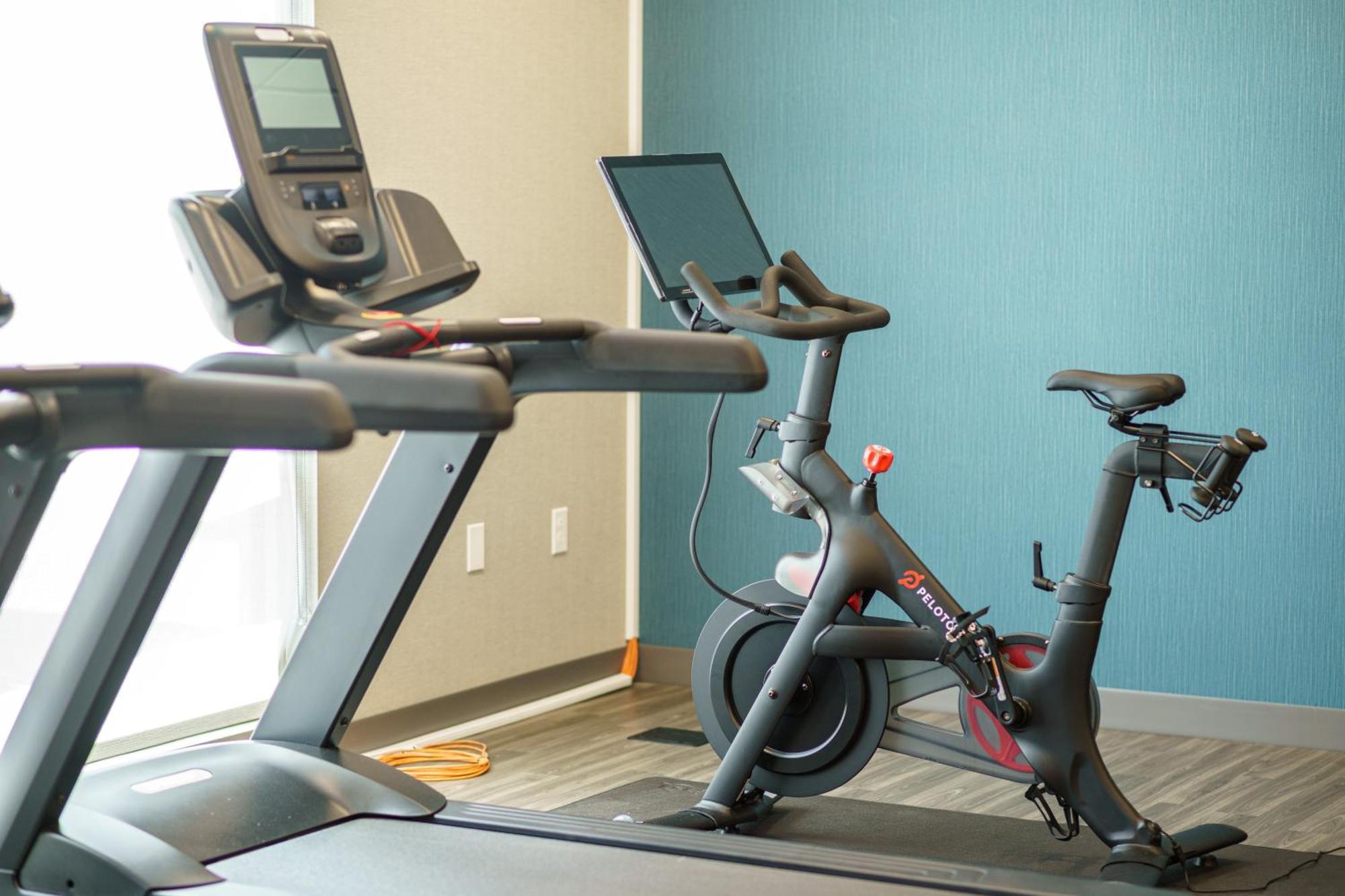 Hampton Inn Redmond Bend Airport Екстериор снимка